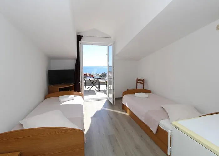 And With Parking Space Mandre, Pag - 6309